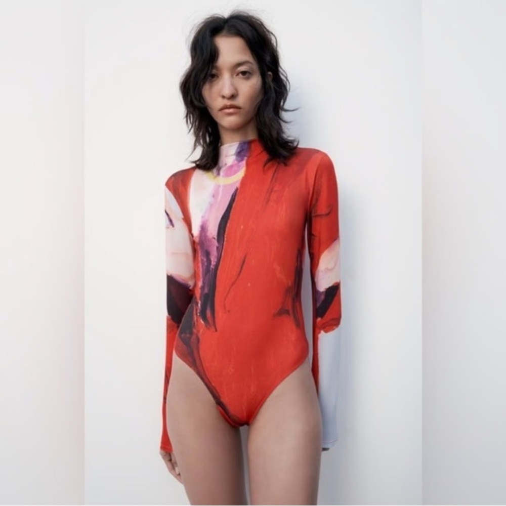 ZARA Xevi Sola Print Bodysuit